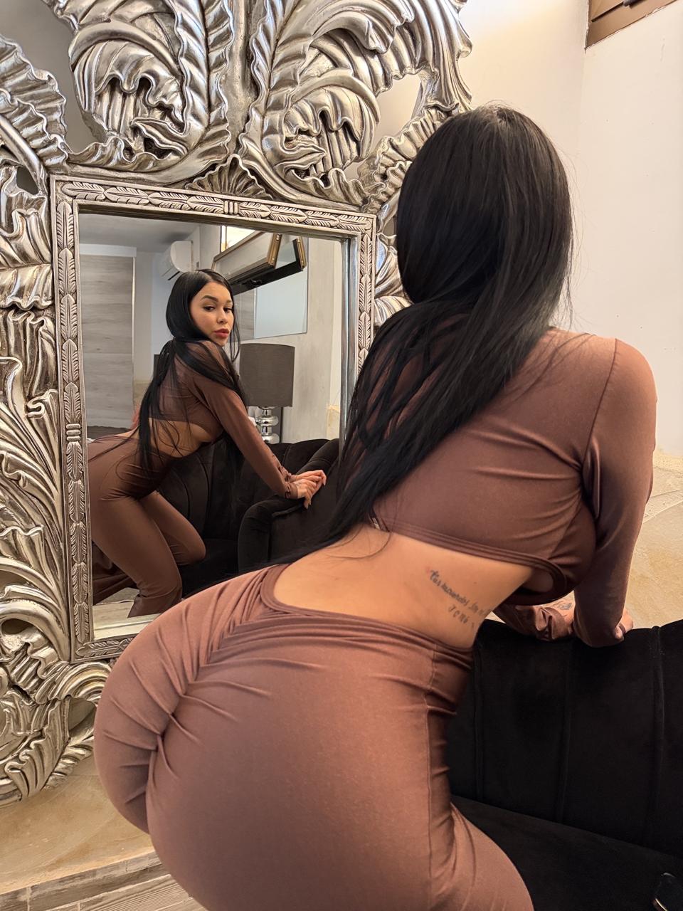 Escort - SUSEJ - Ibiza Tops